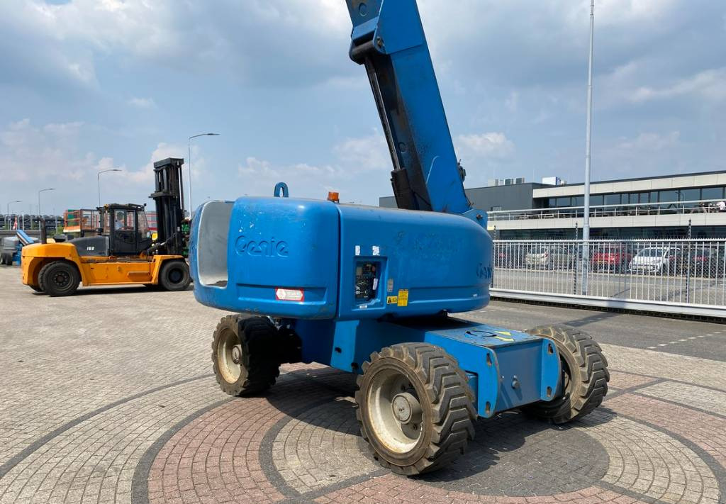 Gelenkarmbühne Genie Z-80/60 Articulated 4x4 Diesel Boom Lift 2577cm: das Bild 29