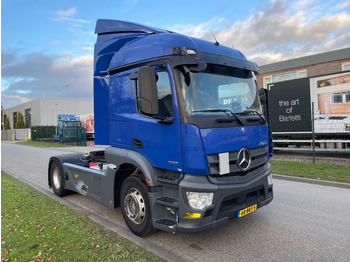 Sattelzugmaschine Mercedes-Benz Actros 1833 ! 2018: das Bild 2