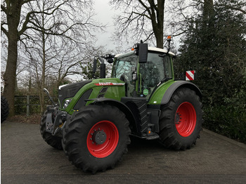 FENDT 724 Vario Traktor