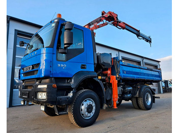 IVECO Trakker Kipper