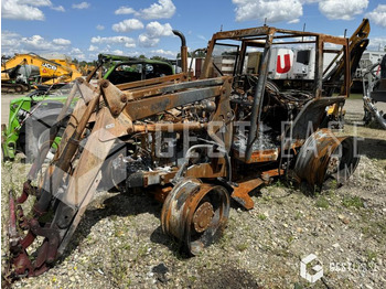 CASE IH JXU Maxxima Traktor