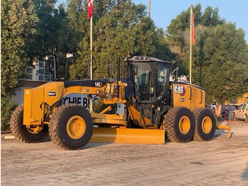 CATERPILLAR 14 Grader