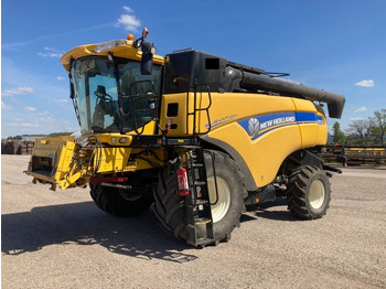 NEW HOLLAND CX series Mähdrescher