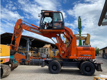 DOOSAN DX170W Mobilbagger