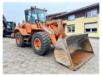 DOOSAN DL250 Radlader