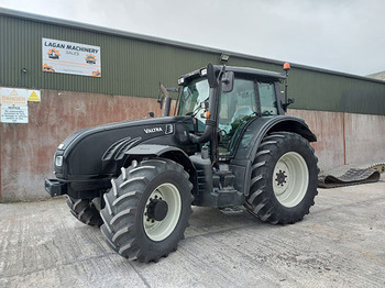 VALTRA T132 Traktor