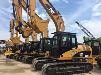 CATERPILLAR 320D Kettenbagger