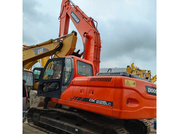 DOOSAN DX225LC Kettenbagger