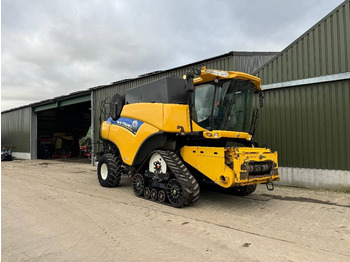 NEW HOLLAND CR9090 Mähdrescher