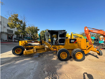 CATERPILLAR 140K Grader