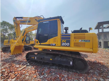 KOMATSU PC200-8 Kettenbagger