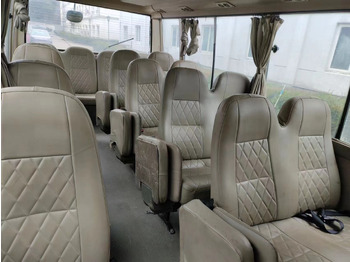 Überlandbus TOYOTA Coaster: das Bild 3