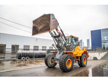 DOOSAN DL200 Radlader