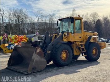 VOLVO L90 Radlader