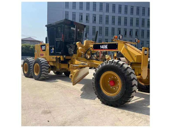 CATERPILLAR 140H Grader