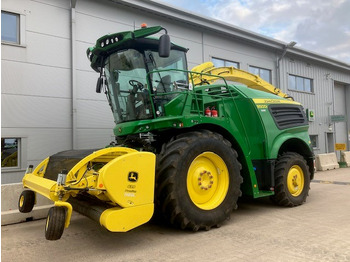 JOHN DEERE 8500 Feldhäcksler