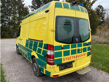 Kastenwagen Mercedes-Benz Sprinter II 316 CDI Aut Ambulance: das Bild 3