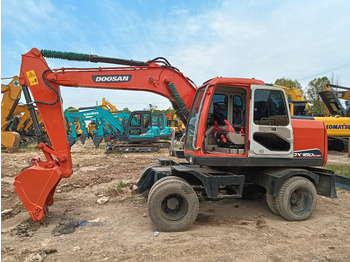 DOOSAN DX150W Mobilbagger