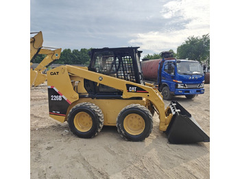 Kompaktlader Caterpillar 226B: das Bild 4