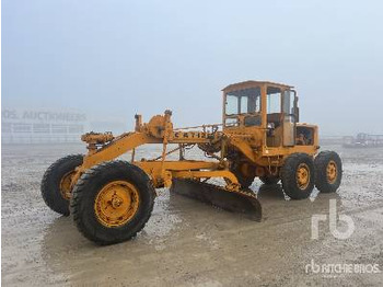 CATERPILLAR Grader