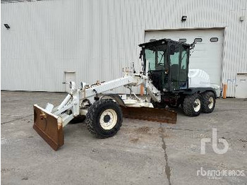 NEW HOLLAND Grader