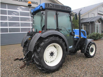 Traktor New Holland T4.80 F SuperSteear med aircondition og koblingsfr: das Bild 5