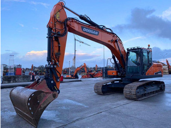 DOOSAN DX225LC Kettenbagger