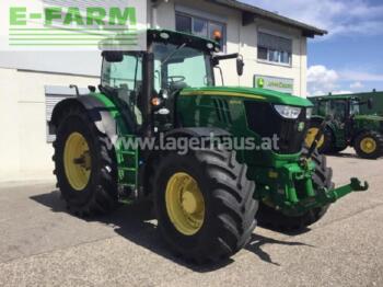 JOHN DEERE 6210R Traktor