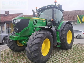 JOHN DEERE 6215R Traktor