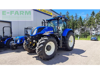 NEW HOLLAND T7 Traktor