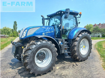 NEW HOLLAND T7.270 Traktor