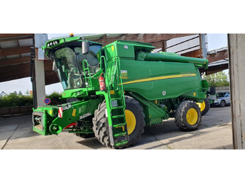 JOHN DEERE T560 Mähdrescher