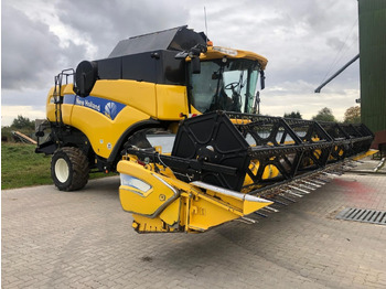 NEW HOLLAND CX series Mähdrescher