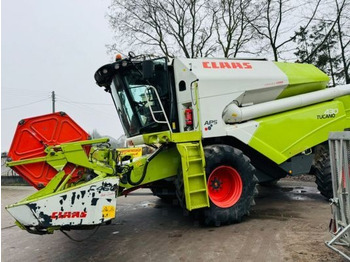 CLAAS Tucano 430 Mähdrescher