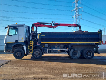 Kipper, Autokran 2015 Mercedes 8x4 Tipper Grab Lorry, Thompsons Body, Palfinger M125 Hydraulic Crane, Hydraulic Rotating Clamshell Bucket, Reverse Camera, A/C, Automatic Gearbox: das Bild 2