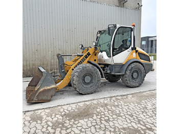 LIEBHERR L 506 Radlader