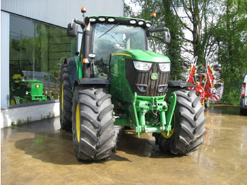 JOHN DEERE 6210R Traktor