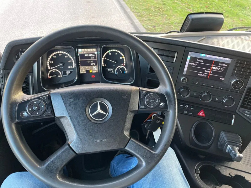 Sattelzugmaschine Mercedes-Benz Actros 1833 ! 2018: das Bild 10