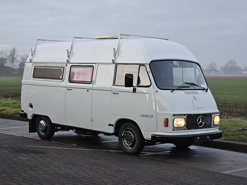 Transporter Mercedes-Benz 206  D Camper: das Bild 6