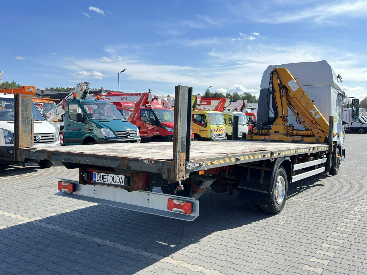 Iveco EUROCARGO 120EL21 Laweta Platforma + HDS HMF 860 Pomoc Drogowa – Finanzierungsleasing Iveco EUROCARGO 120EL21 Laweta Platforma + HDS HMF 860 Pomoc Drogowa: das Bild 16