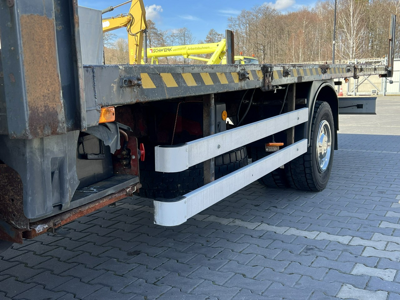 Iveco EUROCARGO 120EL21 Laweta Platforma + HDS HMF 860 Pomoc Drogowa – Finanzierungsleasing Iveco EUROCARGO 120EL21 Laweta Platforma + HDS HMF 860 Pomoc Drogowa: das Bild 9