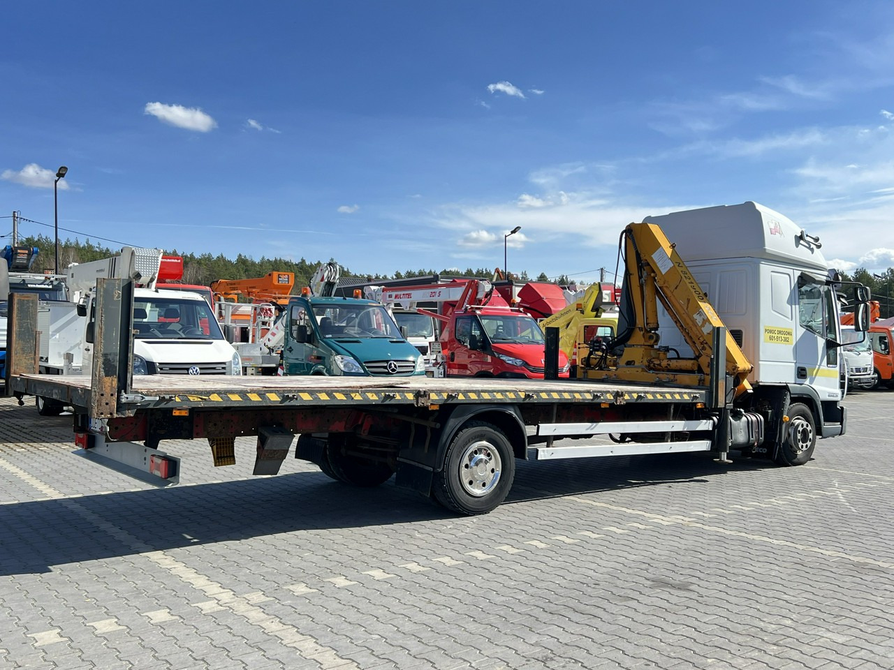 Iveco EUROCARGO 120EL21 Laweta Platforma + HDS HMF 860 Pomoc Drogowa – Finanzierungsleasing Iveco EUROCARGO 120EL21 Laweta Platforma + HDS HMF 860 Pomoc Drogowa: das Bild 12