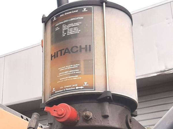 Radlader Hitachi ZW 220-5: das Bild 9