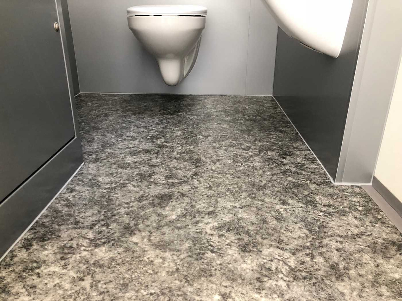 ROSEMEIER VE 1 Damen, 1 Herren, U SILVER Toilettenanhänger – Finanzierungsleasing ROSEMEIER VE 1 Damen, 1 Herren, U SILVER Toilettenanhänger: das Bild 29