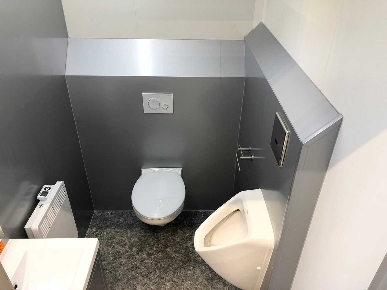 ROSEMEIER VE 1 Damen, 1 Herren, U SILVER Toilettenanhänger – Finanzierungsleasing ROSEMEIER VE 1 Damen, 1 Herren, U SILVER Toilettenanhänger: das Bild 10