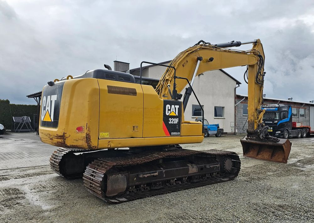 Kettenbagger Caterpillar 320 FL, 2017 ROK, 8500 MTH: das Bild 6