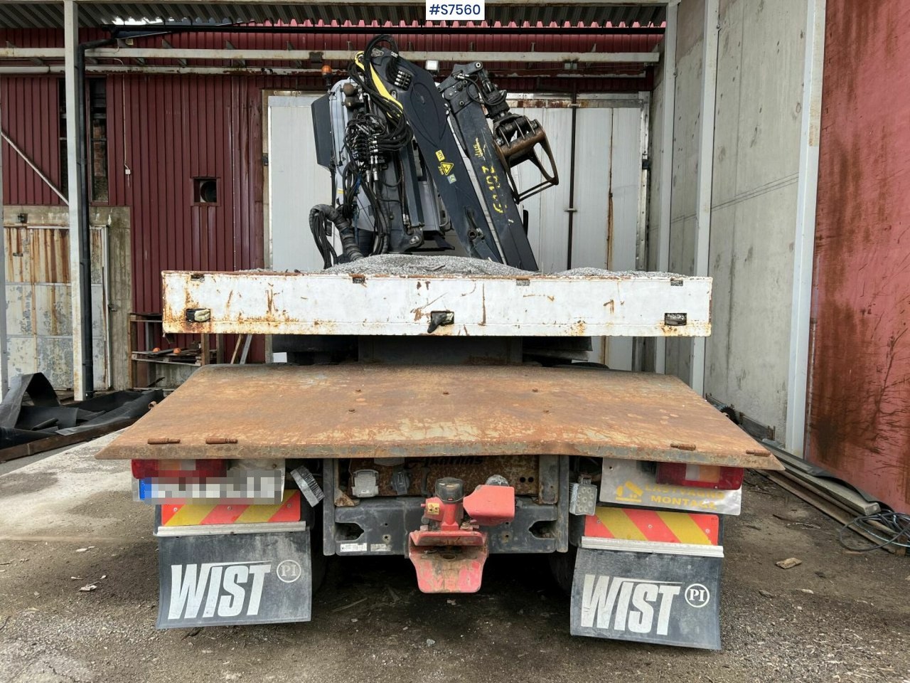 Sattelzugmaschine Tow Truck Volvo FH400 with Epsilon 110Z crane: das Bild 17