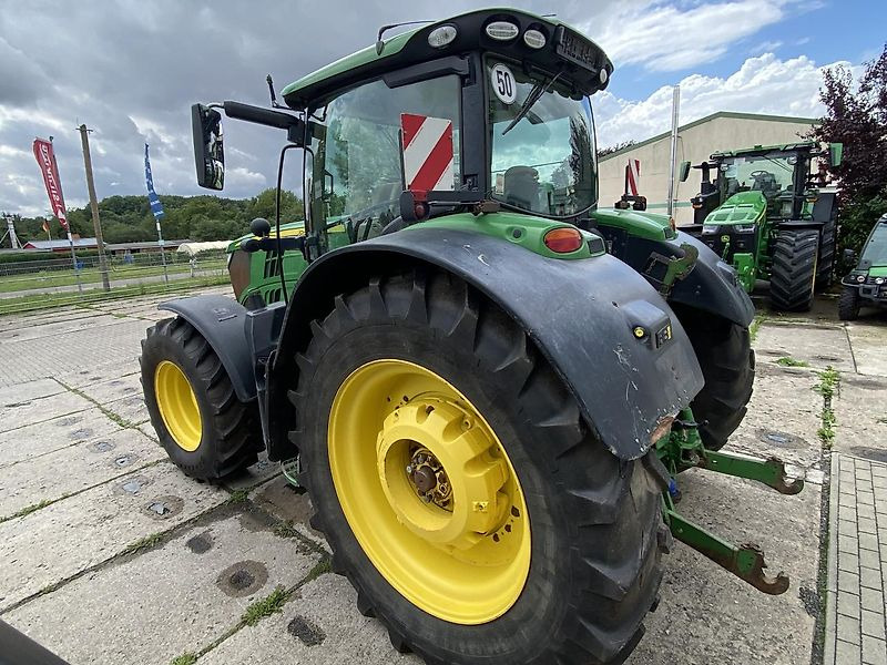 Traktor John Deere 6215R AutoPowr FKH+FZW: das Bild 8