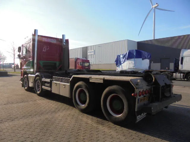 Abrollkipper DAF XF 105 410 FAD 8X4 STEEL SUSPENSION: das Bild 6