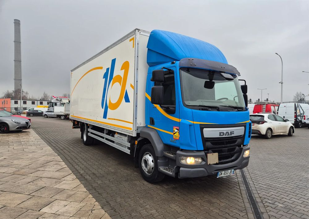 Koffer LKW DAF LF 220: das Bild 7